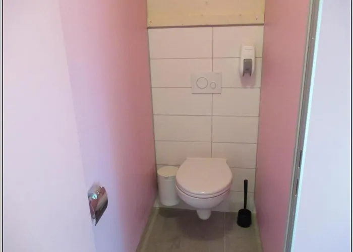 Baumzeltdorf Ostseebreeze Direkt Am Campingplads Dranske